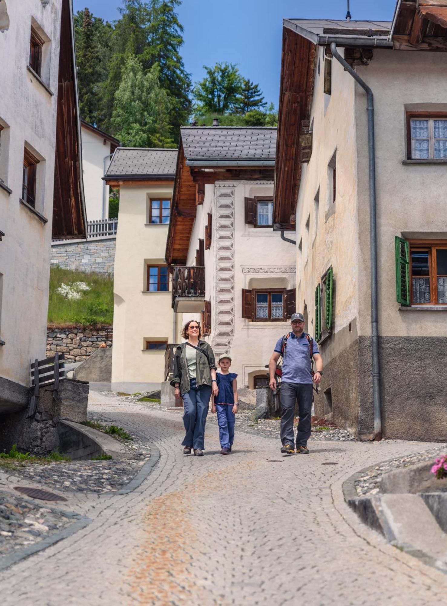 Chasa Fent, Sent Scuol Im Engadin Apartment Exterior photo